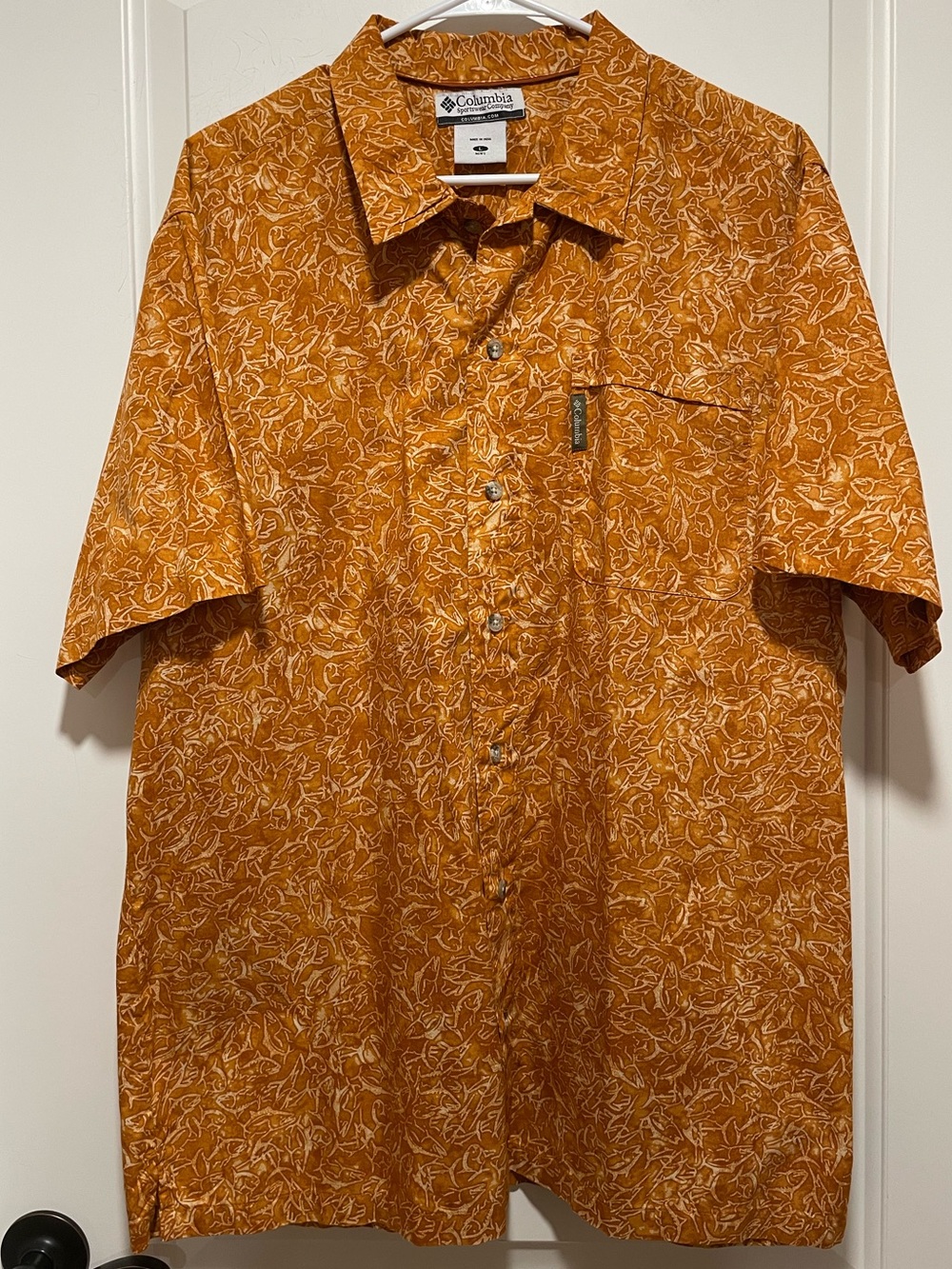 Columbia Fish! Sz L Burnt Orange Fish Print Short-Sleeve Button-Down Shirt Light
